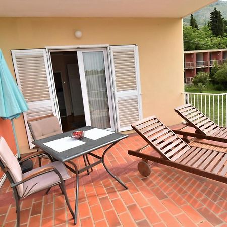 Guesthouse Kanjuo ムリニ エクステリア 写真