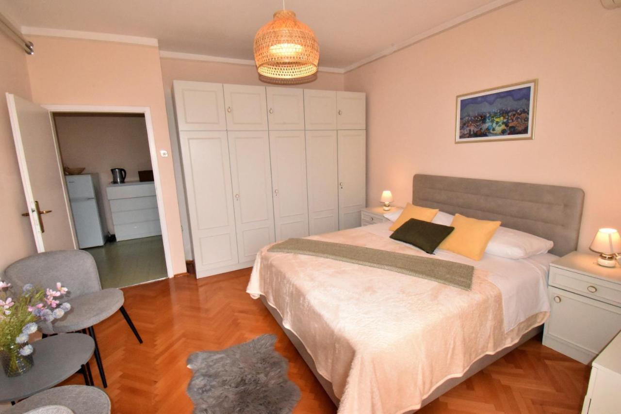 Guesthouse Kanjuo ムリニ エクステリア 写真